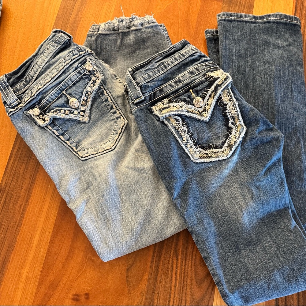 Two Miss Me Blue Women’s Jeans with Embellished Pockets